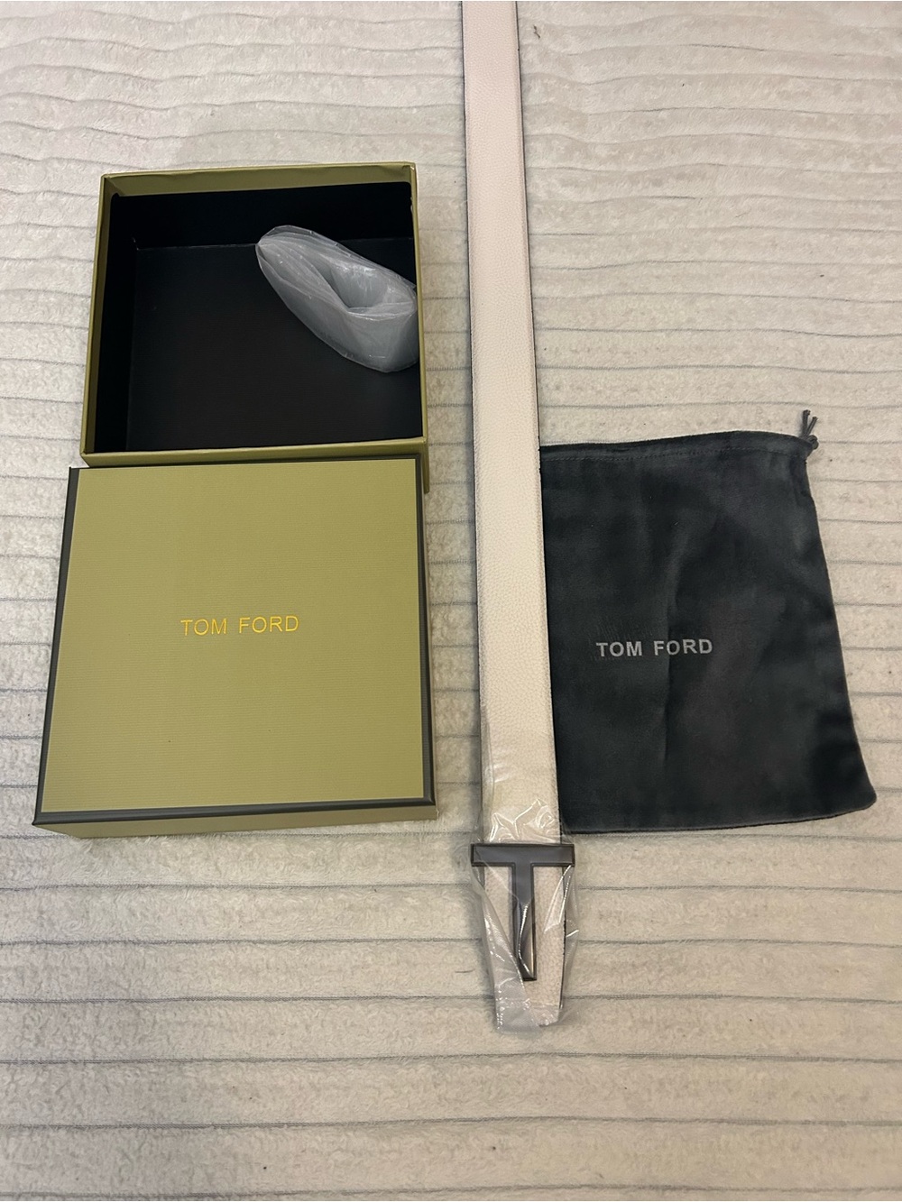 Tom Ford White Leather Men’s Belt with Black Buckle